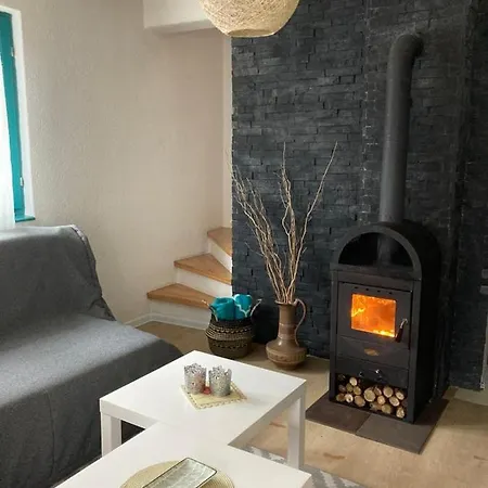 Vikendica Tunnel Ravne *