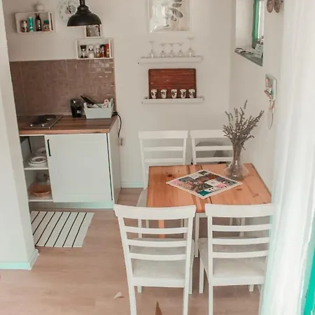 Tunnel Ravne Vikendica *