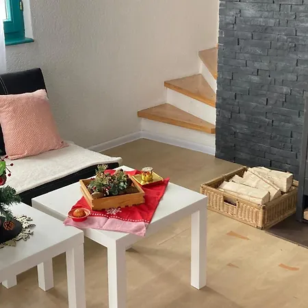 Vikendica Tunnel Ravne