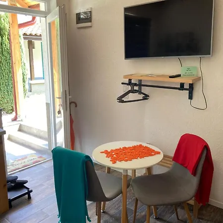 בית נופש Tunnel Ravne *